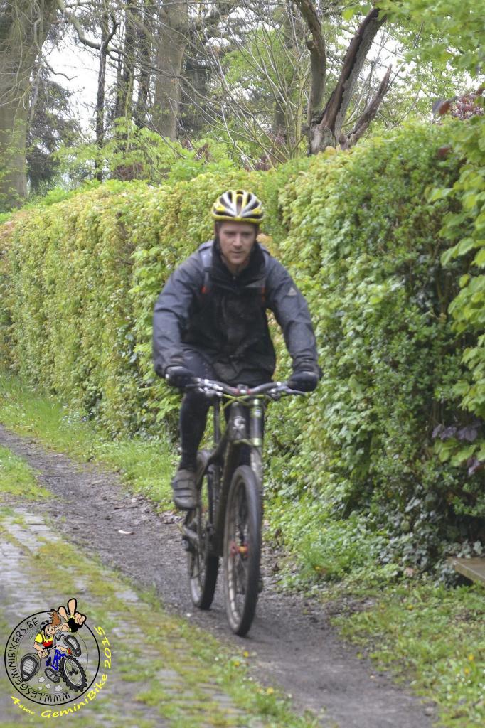 PISCINE     PRISON  VTT 488